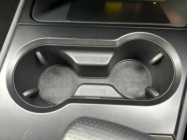 ＵＸ ＵＸ２５０ｈ　Ｆスポーツエモーショナルエクスプローラ　サンルーフ／保証書／ディスプレイオーディオ＋ナビ１２．３インチ／プリクラッシュセーフティ／エアーシート　前席／全方位モニター／車線逸脱防止支援システム／シート　合皮　衝突被害軽減システム　全周囲カメラ（40枚目）