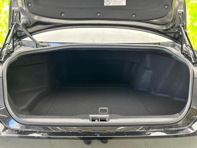 クラウンハイブリッド Ｓスポーツスタイル　サンルーフ／保証書／純正　ＳＤナビ／衝突安全装置／エアーシート　前席／全方位モニター／車線逸脱防止支援システム／シート　フルレザー／ドライブレコーダー　前後／ヘッドランプ　ＬＥＤ／ＵＳＢジャック（8枚目）