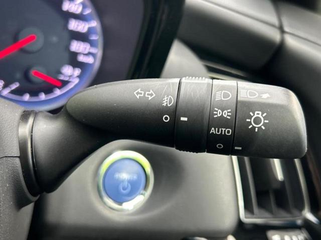 クラウンハイブリッド Ｓスポーツスタイル　サンルーフ／保証書／純正　ＳＤナビ／衝突安全装置／エアーシート　前席／全方位モニター／車線逸脱防止支援システム／シート　フルレザー／ドライブレコーダー　前後／ヘッドランプ　ＬＥＤ／ＵＳＢジャック（16枚目）