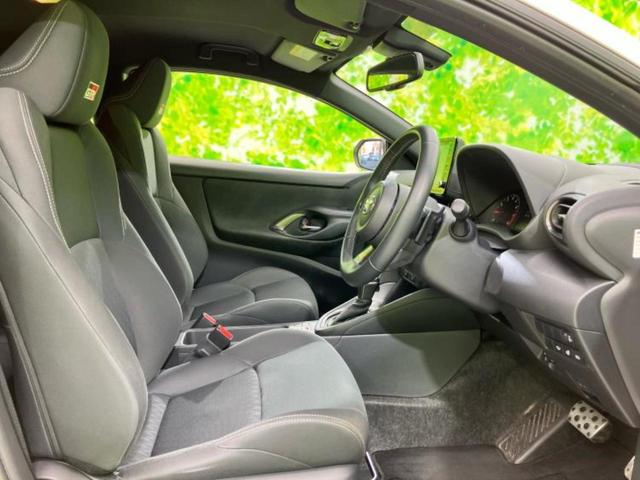 ＧＲヤリス ＲＳ　保証書／ディスプレイオーディオ＋ナビ８インチ／トヨタセーフティセンス／シートヒーター　前席／車線逸脱防止支援システム／ドライブレコーダー　純正／ヘッドランプ　ＬＥＤ／Ｂｌｕｅｔｏｏｔｈ接続　禁煙車（4枚目）