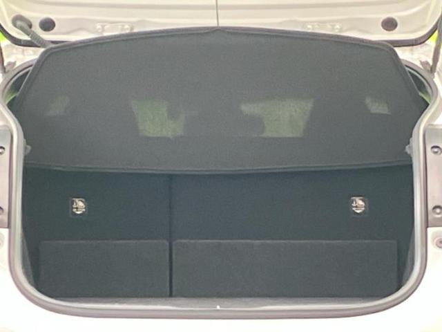 ＧＲヤリス ＲＳ　保証書／ディスプレイオーディオ＋ナビ８インチ／トヨタセーフティセンス／シートヒーター　前席／車線逸脱防止支援システム／ドライブレコーダー　純正／ヘッドランプ　ＬＥＤ／Ｂｌｕｅｔｏｏｔｈ接続　禁煙車（8枚目）