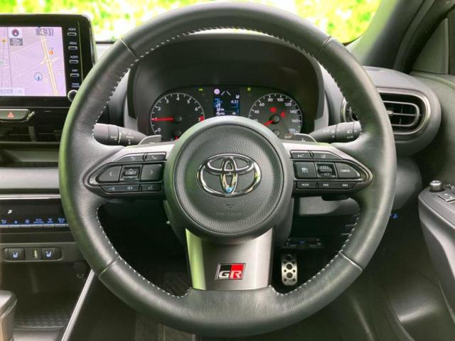 ＧＲヤリス ＲＳ　保証書／ディスプレイオーディオ＋ナビ８インチ／トヨタセーフティセンス／シートヒーター　前席／車線逸脱防止支援システム／ドライブレコーダー　純正／ヘッドランプ　ＬＥＤ／Ｂｌｕｅｔｏｏｔｈ接続　禁煙車（13枚目）