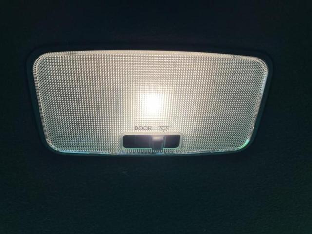 カローラツーリング ハイブリッドダブルバイビー 新品タイヤ/保証書/ディスプレイオーディオ8インチ/トヨタセーフティセンス/シートヒーター 前席/車線逸脱防止支援システム/ヘッドランプ LED/USBジャック/Bluetooth接続 バックカメラ(40枚目)