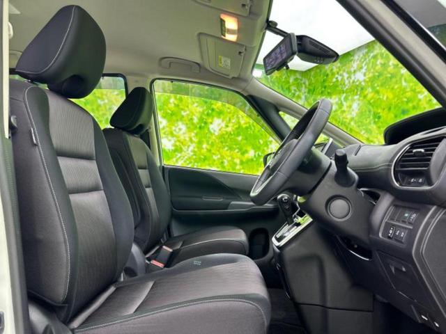 セレナ ハイウェイスターＶセレクション　新品タイヤ／保証書／純正　９インチ　ＳＤナビ／インテリジェントルームミラー／エマージェンシーブレーキ／ハンズフリー両側電動スライドドア／アラウンドビューモニター／車線逸脱防止支援システム　全周囲カメラ（4枚目）