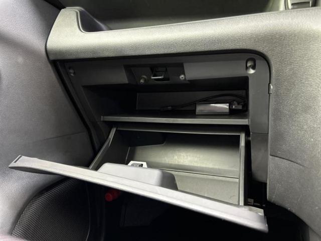 セレナ ハイウェイスターＶセレクション　新品タイヤ／保証書／純正　９インチ　ＳＤナビ／インテリジェントルームミラー／エマージェンシーブレーキ／ハンズフリー両側電動スライドドア／アラウンドビューモニター／車線逸脱防止支援システム　全周囲カメラ（36枚目）