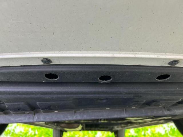 セレナ ハイウェイスターＶセレクション　新品タイヤ／保証書／純正　９インチ　ＳＤナビ／インテリジェントルームミラー／エマージェンシーブレーキ／ハンズフリー両側電動スライドドア／アラウンドビューモニター／車線逸脱防止支援システム　全周囲カメラ（46枚目）