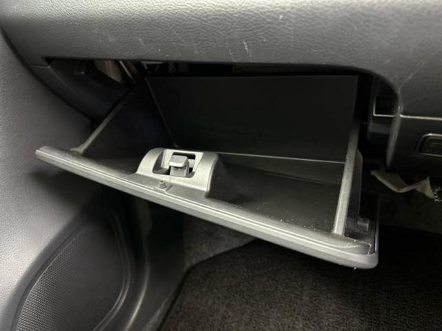 ワゴンR FXリミテッド 新品タイヤ/社外 SDナビ/ETC/EBD付ABS/アイドリングストップ/ワンセグTV/エアバッグ 運転席/エアバッグ 助手席/アルミホイール 純正 14インチ/パワーウインドウ/キーレスエントリー(30枚目)