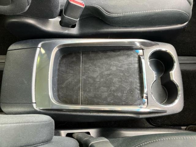 アルファード Ｓ　Ａパッケージ　保証書／純正　１０インチ　メモリーナビ／衝突安全装置／両側電動スライドドア／車線逸脱防止支援システム／ヘッドランプ　ＬＥＤ／Ｂｌｕｅｔｏｏｔｈ接続／ＥＴＣ／ＥＢＤ付ＡＢＳ／横滑り防止装置　バックカメラ（32枚目）