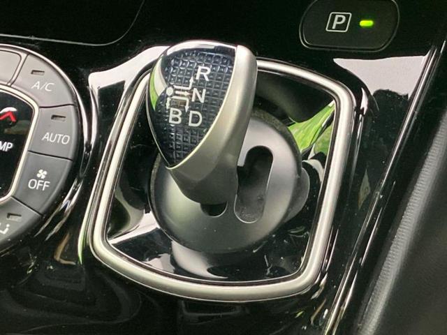 ノア ハイブリッドSiダブルバイビー2 新品タイヤ/純正 9インチ SDナビ/フリップダウンモニター 純正 12.1インチ/デジタルインナーミラー/衝突安全装置/両側電動スライドドア/エアーシート 前席/車線逸脱防止支援システム 禁煙車(18枚目)