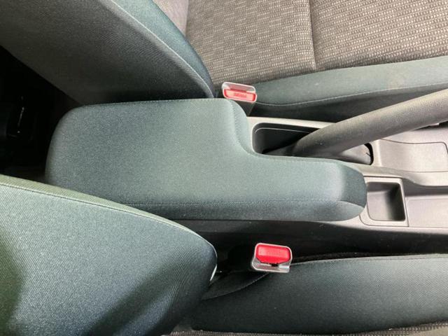 フィット 13G・Lパッケージ 保証書/ディスプレイオーディオ/ヘッドランプ LED/Bluetooth接続/ETC/EBD付ABS/横滑り防止装置/アイドリングストップ/バックモニター/エアバッグ 運転席/エアバッグ 助手席(27枚目)