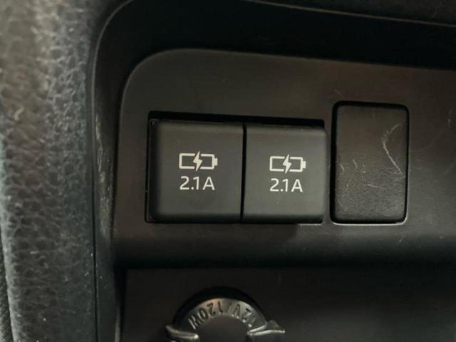 ヴォクシー ＺＳキラメキ３マルチユーティリティ　新品タイヤ／保証書／純正　ＳＤナビ／衝突安全装置／両側電動スライドドア／車線逸脱防止支援システム／シート　合皮／ドライブレコーダー　前後／ヘッドランプ　ＬＥＤ／ＵＳＢジャック　衝突被害軽減システム（28枚目）