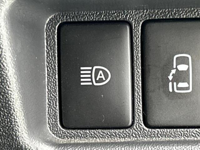 ハイエースバン ロングスーパーＧＬダークプライム２　保証書／純正　ＳＤナビ／フリップダウンモニター　純正　１２．１インチ／トヨタセーフティセンス／両側電動スライドドア／パノラミックビューモニター／車線逸脱防止支援システム／シート　ハーフレザー　禁煙車（26枚目）