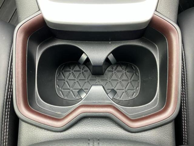 ＲＡＶ４ ４ＷＤ　Ｇ　Ｚパッケージ　保証書／ディスプレイオーディオ９インチ／デジタルインナーミラー／トヨタセーフティセンス／シートヒーター　前席／パノラミックビューモニター／車線逸脱防止支援システム／シート　合皮／電動バックドア　４ＷＤ（31枚目）