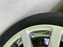 WECARSの展示場では実際に見て、触ってお車をお選びいただけます!知識の豊富な営業スタッフが様々なカーライフをご提案いたします!
