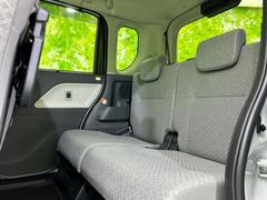 ＷＥＣＡＲＳでは各商談席に大型モニターをご用意しております！見やすい大画面でゆったりと全国の在庫をご覧いただけます！是非ご来店お待ちしております！ 7