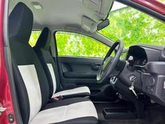 「この車の写真をもっと見たい」「状態が気になる」「この装備はついている？」どんな小さな疑問でもお気軽にお問い合わせください！ 4
