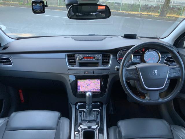 508 SW グリフ パワーバックドア 18インチAW ガラスルーフ クルコン スマートキー HDDナビ BTオーディオ Bカメラ TV パワー本革シート(ヒーター付) HID パドルシフト スマートキー Pスタート(9枚目)