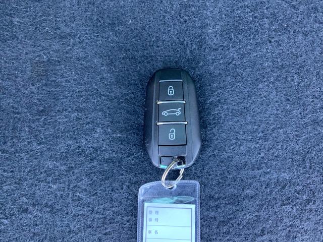 508 SW グリフ パワーバックドア 18インチAW ガラスルーフ クルコン スマートキー HDDナビ BTオーディオ Bカメラ TV パワー本革シート(ヒーター付) HID パドルシフト スマートキー Pスタート(16枚目)