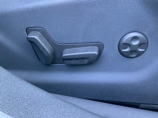 508 SW グリフ パワーバックドア 18インチAW ガラスルーフ クルコン スマートキー HDDナビ BTオーディオ Bカメラ TV パワー本革シート(ヒーター付) HID パドルシフト スマートキー Pスタート(21枚目)