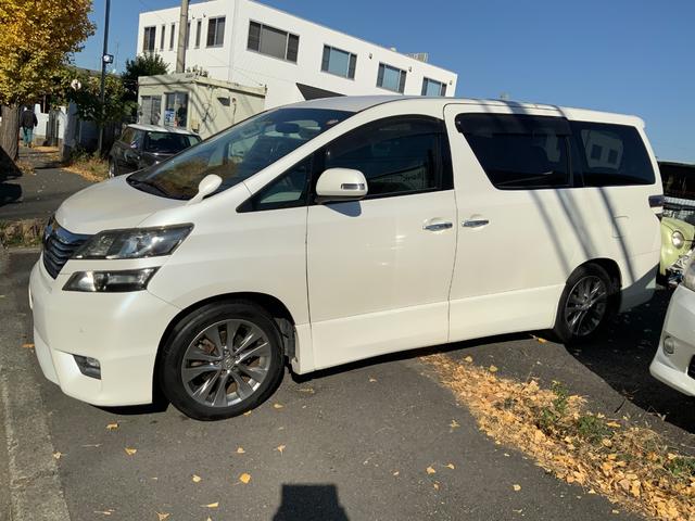 ヴェルファイア ２．４Ｚ　プラチナセレクションＩＩ　ワンオーナー　ディーラー整備記録簿　両側パワスラ　パワーバックドア　純正ナビ　ＴＶ　バックカメラ　プッシュスタート　スマートキ２本　３列シート　７人乗り　オットマン　コンビステアリング　純正１８ＡＷ（4枚目）