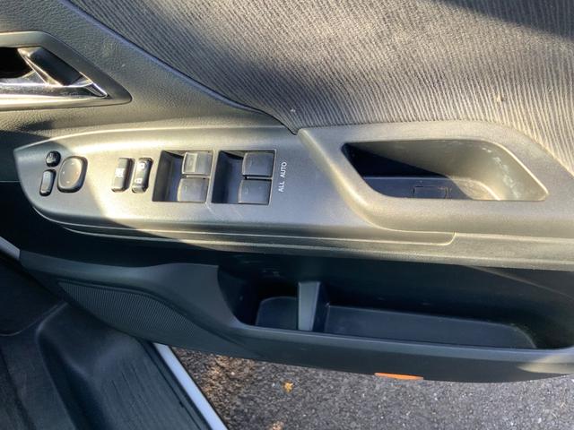 ヴェルファイア ２．４Ｚ　プラチナセレクションＩＩ　ワンオーナー　ディーラー整備記録簿　両側パワスラ　パワーバックドア　純正ナビ　ＴＶ　バックカメラ　プッシュスタート　スマートキ２本　３列シート　７人乗り　オットマン　コンビステアリング　純正１８ＡＷ（19枚目）