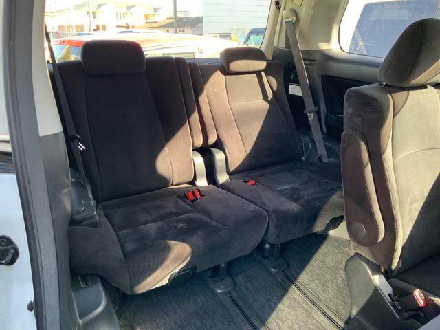 ヴェルファイア ２．４Ｚ　プラチナセレクションＩＩ　ワンオーナー　ディーラー整備記録簿　両側パワスラ　パワーバックドア　純正ナビ　ＴＶ　バックカメラ　プッシュスタート　スマートキ２本　３列シート　７人乗り　オットマン　コンビステアリング　純正１８ＡＷ（23枚目）