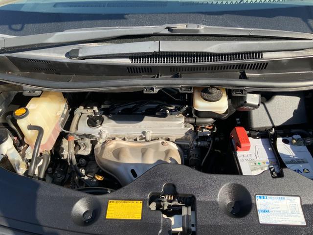ヴェルファイア ２．４Ｚ　プラチナセレクションＩＩ　ワンオーナー　ディーラー整備記録簿　両側パワスラ　パワーバックドア　純正ナビ　ＴＶ　バックカメラ　プッシュスタート　スマートキ２本　３列シート　７人乗り　オットマン　コンビステアリング　純正１８ＡＷ（26枚目）
