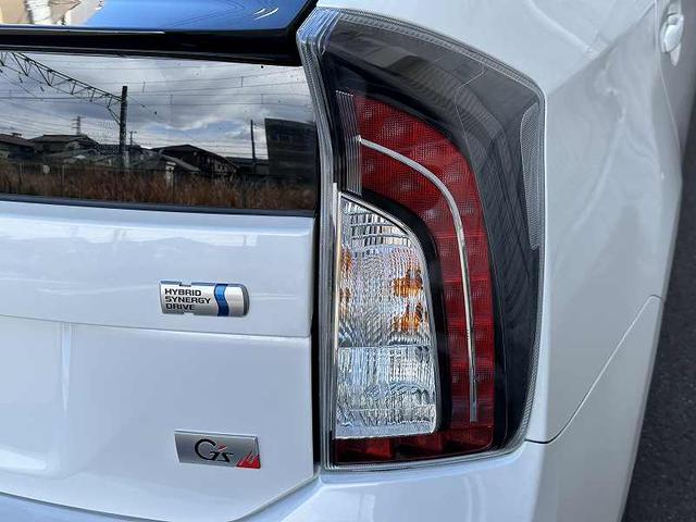 プリウス Ｓツーリングセレクション・Ｇ’ｓ　純正ナビ　ＴＶ　ブルートゥース　フルセグ　ＥＴＣ　バックカメラ（23枚目）