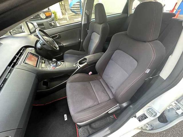 プリウス Ｓツーリングセレクション・Ｇ’ｓ　純正ナビ　ＴＶ　ブルートゥース　フルセグ　ＥＴＣ　バックカメラ（38枚目）