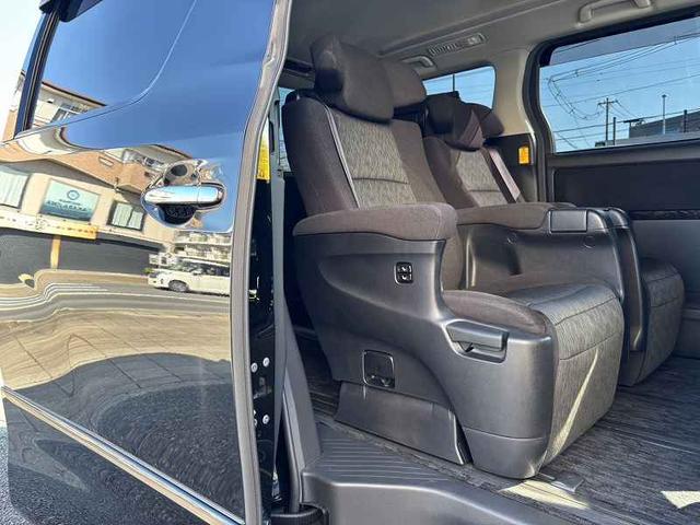 アルファード ２４０Ｓ　Ｃパッケージ　９インチナビ　後席モニター　ＥＴＣ　ドラコレ　パワーシート　ＢＢＳホイール　ＶＡＬＥＮＴＩテールランプ　両側パワースライド　電動リアゲート（26枚目）