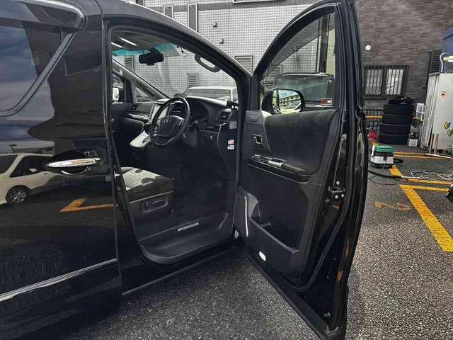 アルファード ２４０Ｓ　Ｃパッケージ　９インチナビ　後席モニター　ＥＴＣ　ドラコレ　パワーシート　ＢＢＳホイール　ＶＡＬＥＮＴＩテールランプ　両側パワースライド　電動リアゲート（32枚目）