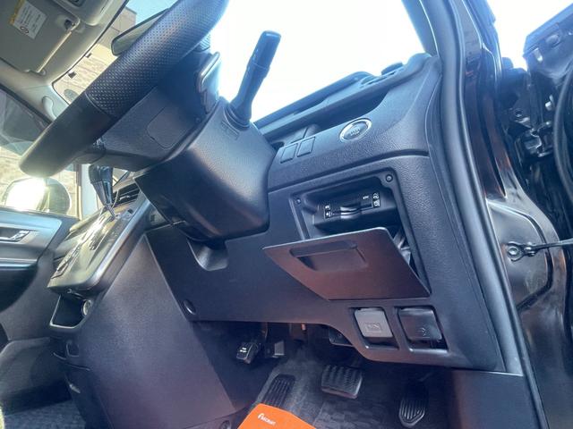 ヴォクシー ＺＳ　煌ＩＩ（33枚目）