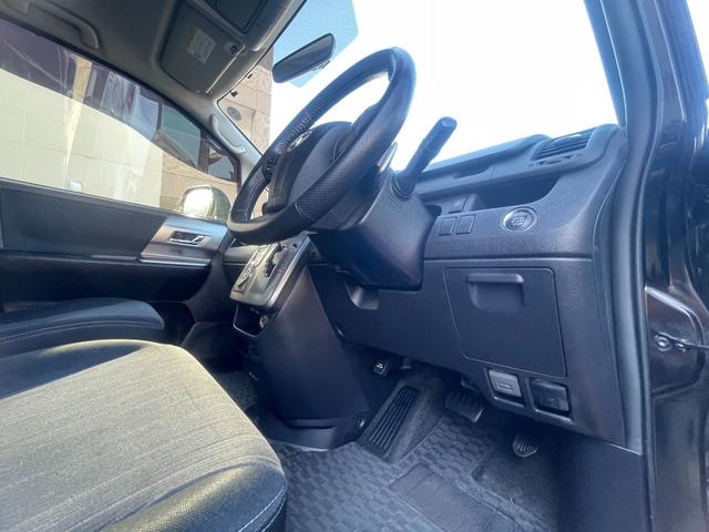 ヴォクシー ＺＳ　煌ＩＩ（35枚目）