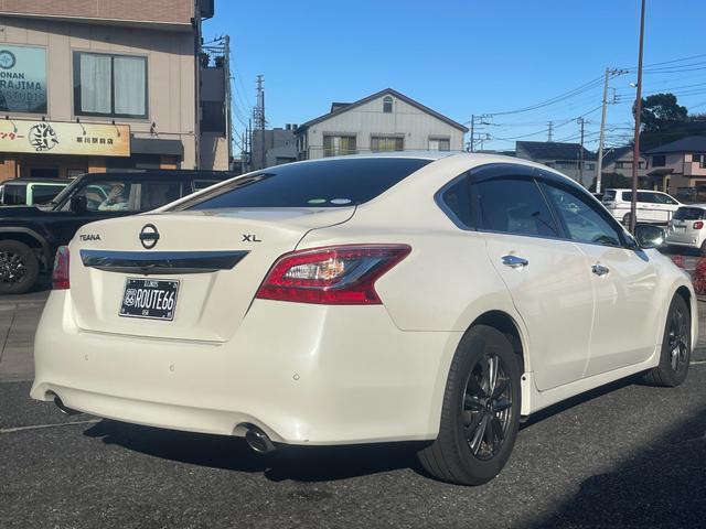 ティアナ XL 社外アルミ サンルーフ(15枚目)