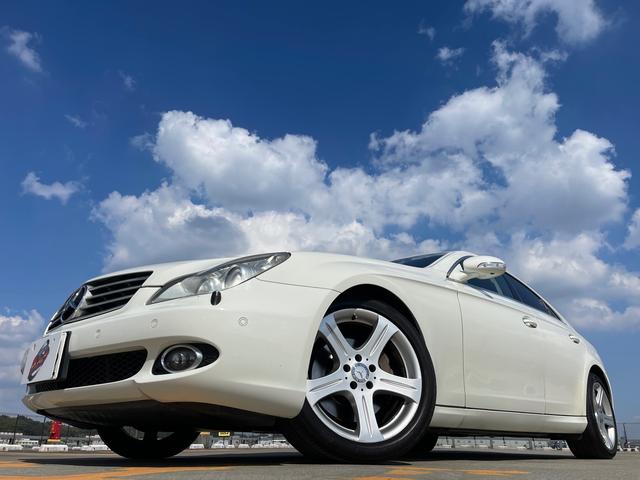 CLS350 キセノンライト パワーシート 革シート サンルーフ 純正18インチAW クルーズコントロール パワートランク ETC HDDナビ デュアルエアコン 本革巻きステアリング ウッドパネル 集中ドアロック(31枚目)