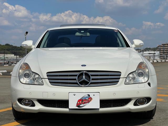 CLS350 キセノンライト パワーシート 革シート サンルーフ 純正18インチAW クルーズコントロール パワートランク ETC HDDナビ デュアルエアコン 本革巻きステアリング ウッドパネル 集中ドアロック(33枚目)