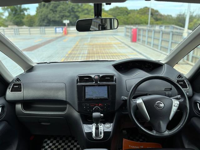 セレナ ハイウェイスター　Ｂｌｕｅｔｏｏｔｈ／両側パワスラ／カロッツェリアナビ／ＴＶ／社外マフラー／クルコン／プッシュスタート／レザー調シートカバー／スマートキー／ＥＴＣ（63枚目）