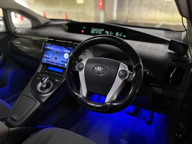 プリウス Ｓ　社外１５インチＡＷ／Ｂｌｕｅｔｏｏｔｈ／フルフラットシート／ドラレコ／フォグ／スマートキー／ＥＴＣ（36枚目）