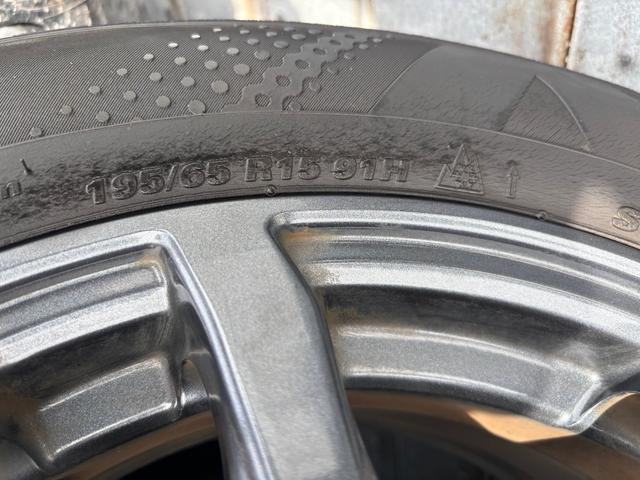 プリウス Ｓ　社外１５インチＡＷ／Ｂｌｕｅｔｏｏｔｈ／フルフラットシート／ドラレコ／フォグ／スマートキー／ＥＴＣ（44枚目）