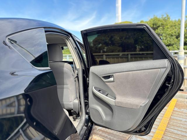 プリウス Ｓ　社外１５インチＡＷ／Ｂｌｕｅｔｏｏｔｈ／フルフラットシート／ドラレコ／フォグ／スマートキー／ＥＴＣ（50枚目）