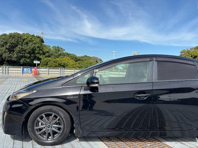 プリウス Ｓ　社外１５インチＡＷ／Ｂｌｕｅｔｏｏｔｈ／フルフラットシート／ドラレコ／フォグ／スマートキー／ＥＴＣ（61枚目）