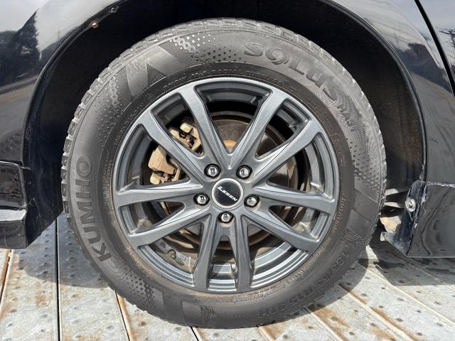 プリウス Ｓ　社外１５インチＡＷ／Ｂｌｕｅｔｏｏｔｈ／フルフラットシート／ドラレコ／フォグ／スマートキー／ＥＴＣ（63枚目）