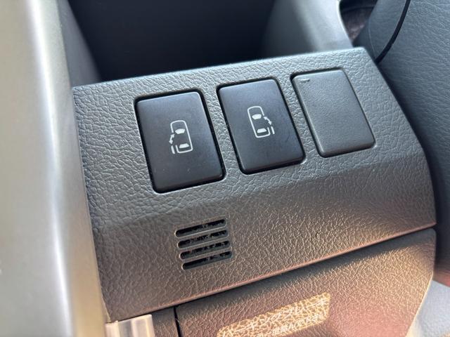 ヴォクシー ＺＳ　Ｂｌｕｅｔｏｏｔｈ／両側パワスラ／カロッツェリアナビ／ＴＶ／バックカメラ／レザー調シートカバー／フォグ／ＥＴＣ（24枚目）