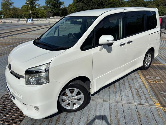 ヴォクシー ＺＳ　Ｂｌｕｅｔｏｏｔｈ／両側パワスラ／カロッツェリアナビ／ＴＶ／バックカメラ／レザー調シートカバー／フォグ／ＥＴＣ（45枚目）