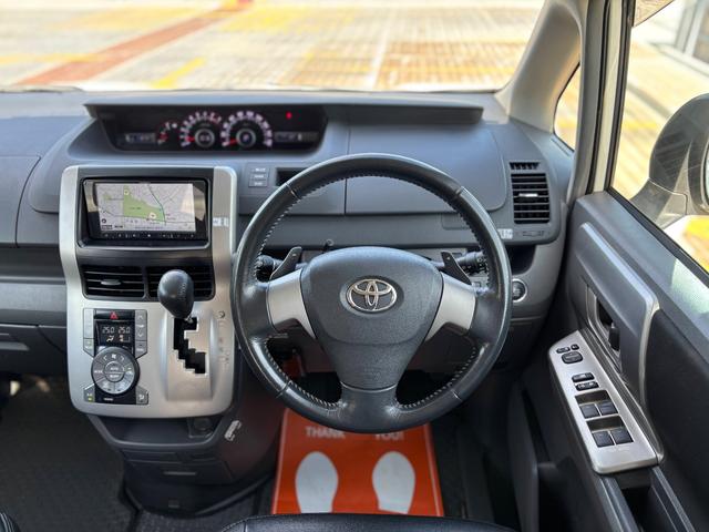 ヴォクシー ＺＳ　Ｂｌｕｅｔｏｏｔｈ／両側パワスラ／カロッツェリアナビ／ＴＶ／バックカメラ／レザー調シートカバー／フォグ／ＥＴＣ（60枚目）