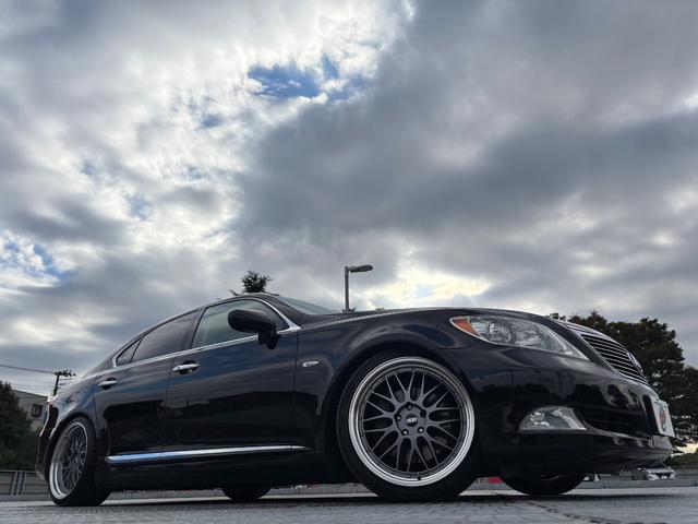 ＬＳ ＬＳ４６０　バージョンＵ　Ｉパッケージ　ＢＢＳ２０インチＡＷ／サンルーフ／ＴＶ／クルコン／前席シートエアコン／前後パーワーシート／パーキングソナー／ブレーキホールド／ＥＴＣ／（13枚目）