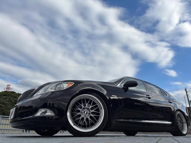 ＬＳ ＬＳ４６０　バージョンＵ　Ｉパッケージ　ＢＢＳ２０インチＡＷ／サンルーフ／ＴＶ／クルコン／前席シートエアコン／前後パーワーシート／パーキングソナー／ブレーキホールド／ＥＴＣ／（21枚目）
