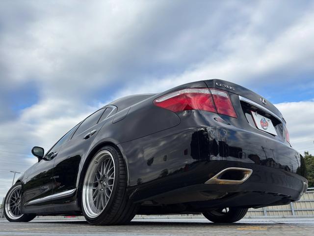 ＬＳ ＬＳ４６０　バージョンＵ　Ｉパッケージ　ＢＢＳ２０インチＡＷ／サンルーフ／ＴＶ／クルコン／前席シートエアコン／前後パーワーシート／パーキングソナー／ブレーキホールド／ＥＴＣ／（28枚目）