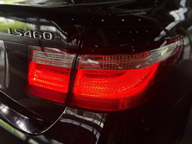 ＬＳ ＬＳ４６０　バージョンＵ　Ｉパッケージ　ＢＢＳ２０インチＡＷ／サンルーフ／ＴＶ／クルコン／前席シートエアコン／前後パーワーシート／パーキングソナー／ブレーキホールド／ＥＴＣ／（33枚目）