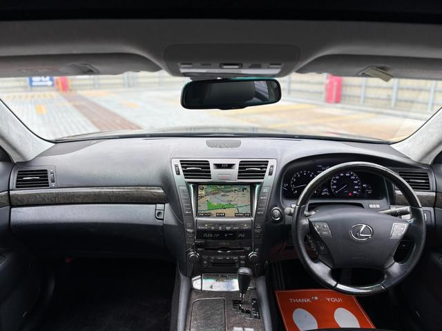 ＬＳ ＬＳ４６０　バージョンＵ　Ｉパッケージ　ＢＢＳ２０インチＡＷ／サンルーフ／ＴＶ／クルコン／前席シートエアコン／前後パーワーシート／パーキングソナー／ブレーキホールド／ＥＴＣ／（45枚目）